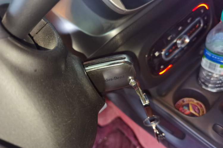 Used smart fortwo 2015 1.0L 52 kW Hardtop Passion Edition Vehicle Key