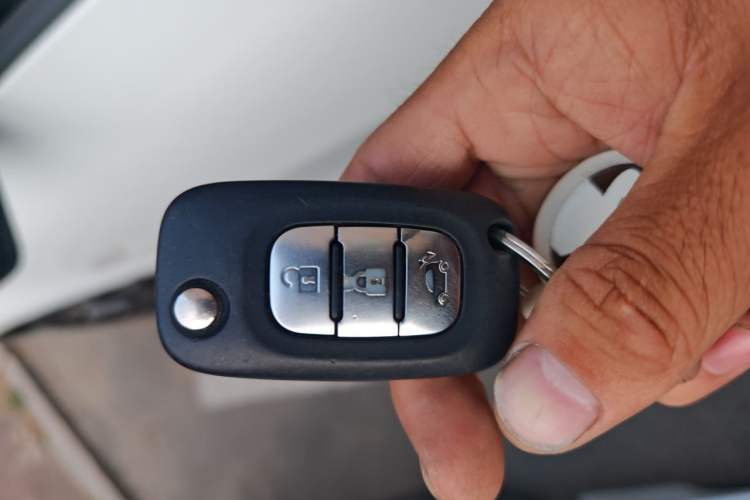 Used smart fortwo 2015 1.0L 52 kW Hardtop Passion Edition Vehicle Key