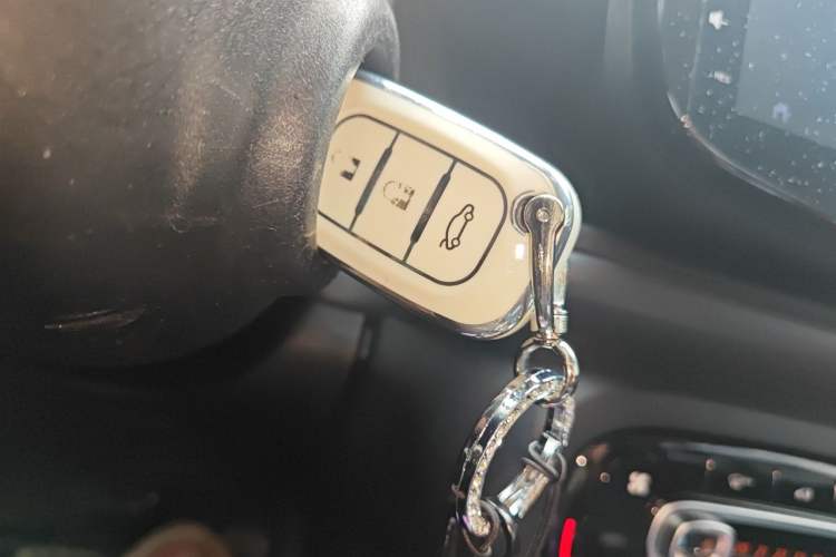 Used smart fortwo 2015 1.0L 52 kW hardtop Dynamic version Vehicle Key