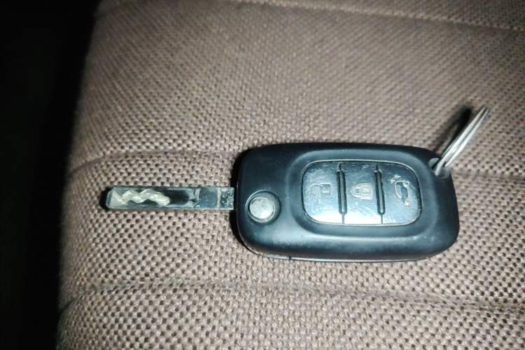 Used smart fortwo 2015 1.0L 52 kW Hardtop Passion Edition Vehicle Key