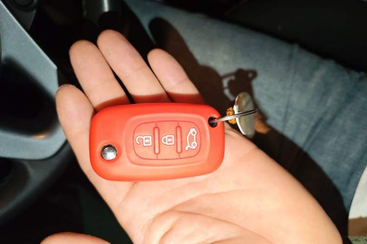 Used smart fortwo 2015 1.0L 52 kW Hardtop Passion Edition Vehicle Key