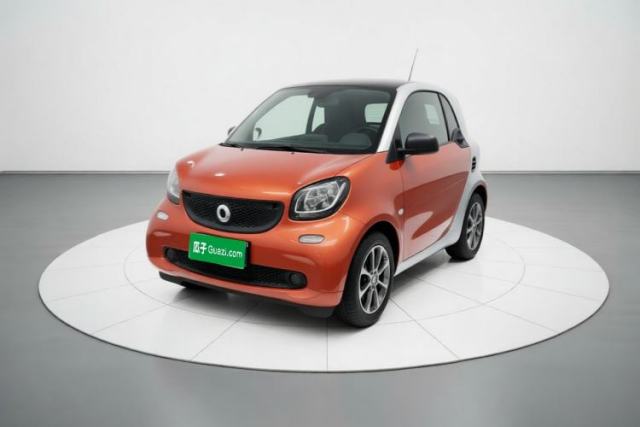 Used smart fortwo 2015 1.0L 52 kW hardtop Dynamic version