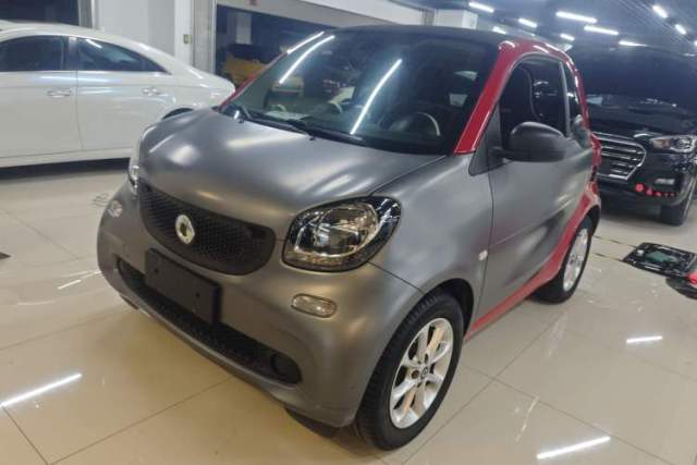 Used smart fortwo 2015 1.0L 52 kW hardtop Dynamic version