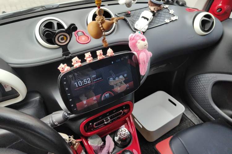Used smart fortwo 2015 1.0L 52 kW hardtop Dynamic version Audio And AC Panel