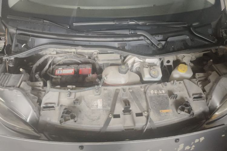 Used smart fortwo 2015 1.0L 52 kW hardtop Dynamic version Engine Bay