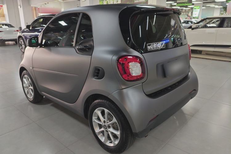 Used smart fortwo 2015 1.0L 52 kW hardtop Dynamic version Exterior 2