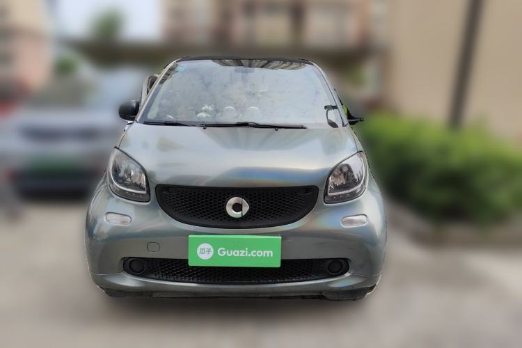 Used smart fortwo 2015 1.0L 52 kW hardtop Dynamic version Front