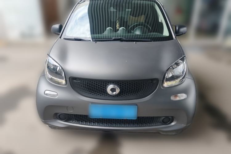 Used smart fortwo 2015 1.0L 52 kW hardtop Dynamic version Front