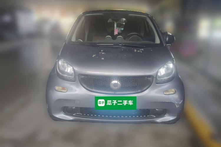 Used smart fortwo 2015 1.0L 52 kW hardtop Dynamic version Front
