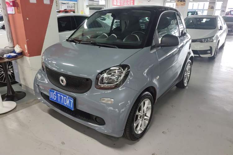 Used smart fortwo 2015 1.0L 52 kW hardtop Dynamic version Guazi used car, China used car export, Used car for sale, Used smart cars, Cheapest cars for sale