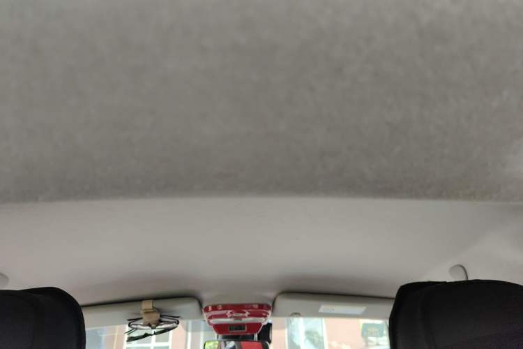 Used smart fortwo 2015 1.0L 52 kW hardtop Dynamic version Headliner