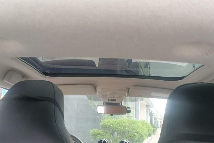 Used smart fortwo 2015 1.0L 52 kW Hardtop Passion Edition Headliner
