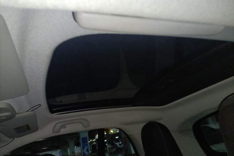 Used smart fortwo 2015 1.0L 52 kW Hardtop Passion Edition Headliner