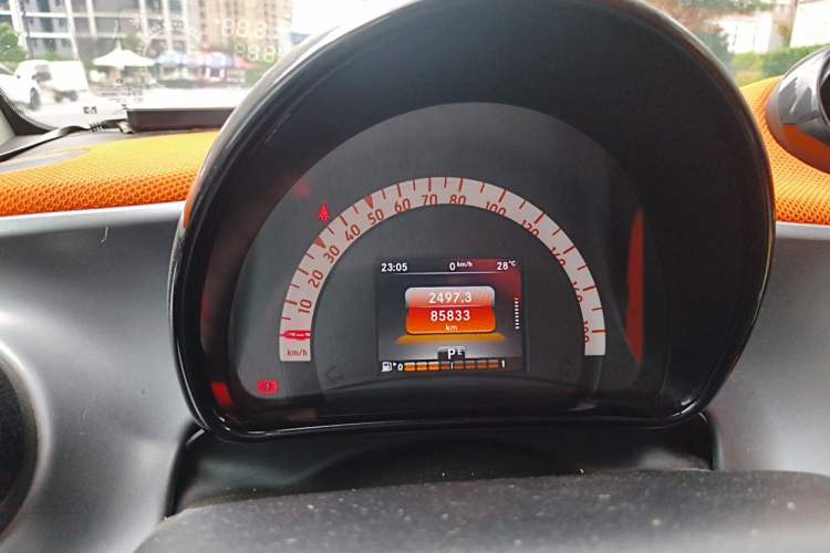 Used smart fortwo 2015 1.0L 52 kW hardtop Dynamic version Instrument Cluster