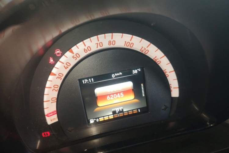 Used smart fortwo 2015 1.0L 52 kW Hardtop Passion Edition Instrument Cluster