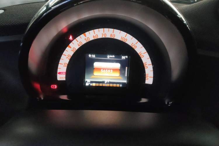 Used smart fortwo 2015 1.0L 52 kW Hardtop Passion Edition Instrument Cluster