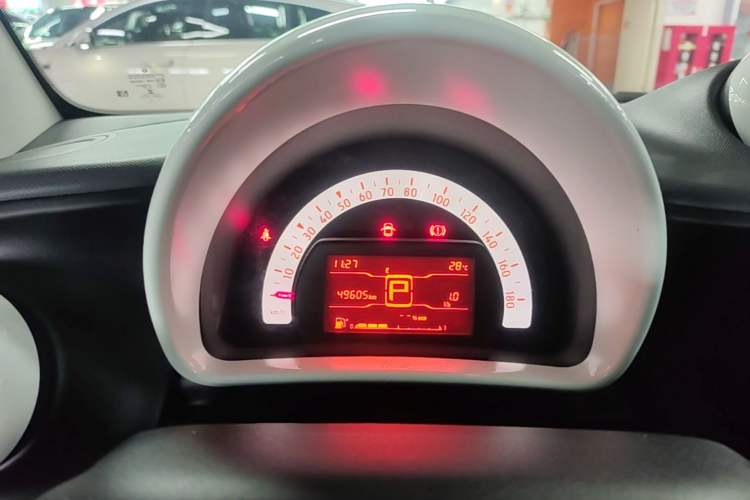 Used smart fortwo 2015 1.0L 52 kW hardtop Dynamic version Instrument Cluster