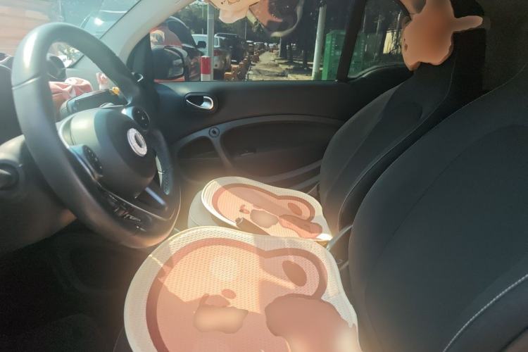 Used smart fortwo 2015 1.0L 52 kW Hardtop Passion Edition Left Front Seat