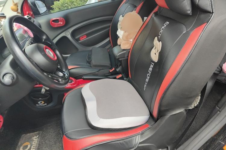 Used smart fortwo 2015 1.0L 52 kW hardtop Dynamic version Left Rear Seat