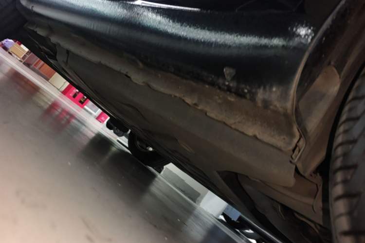 Used smart fortwo 2015 1.0L 52 kW hardtop Dynamic version Left Side Sill
