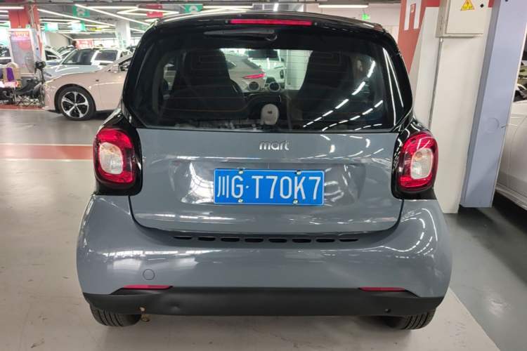 Used smart fortwo 2015 1.0L 52 kW hardtop Dynamic version Rear
