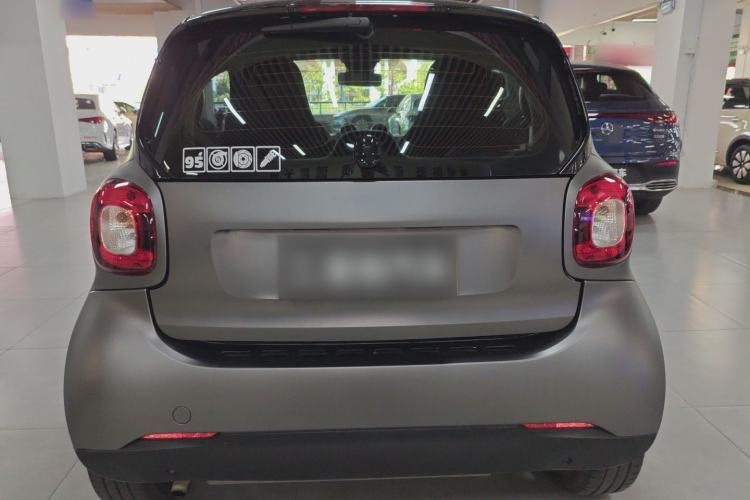 Used smart fortwo 2015 1.0L 52 kW hardtop Dynamic version Rear
