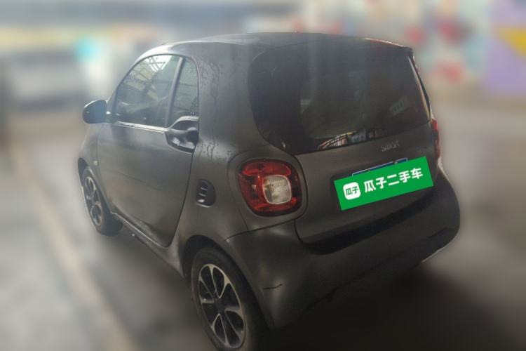 Used smart fortwo 2015 1.0L 52 kW hardtop Dynamic version Rear Left 45 Deg