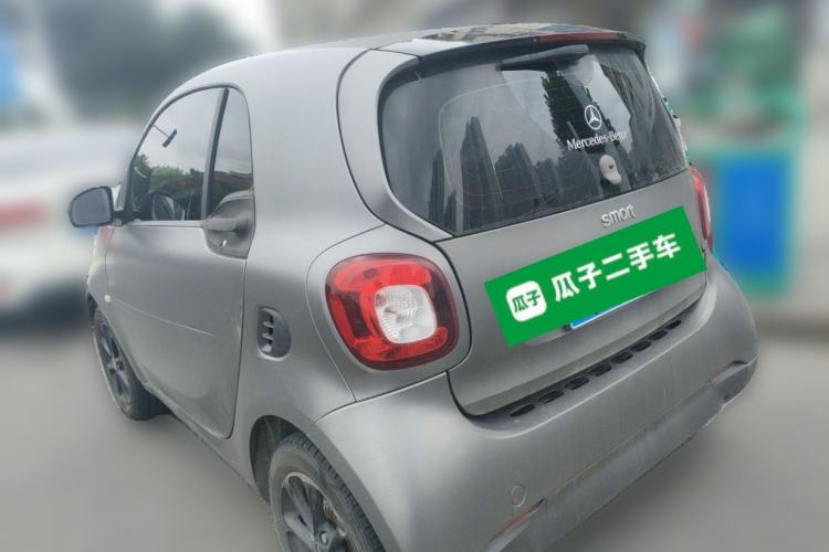 Used smart fortwo 2015 1.0L 52 kW hardtop Dynamic version Rear Left 45 Deg