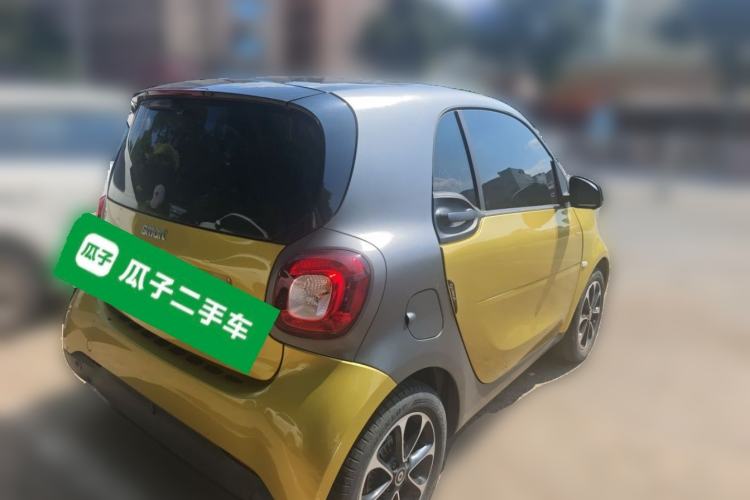 Used smart fortwo 2015 1.0L 52 kW Hardtop Passion Edition Rear Right 45 Deg
