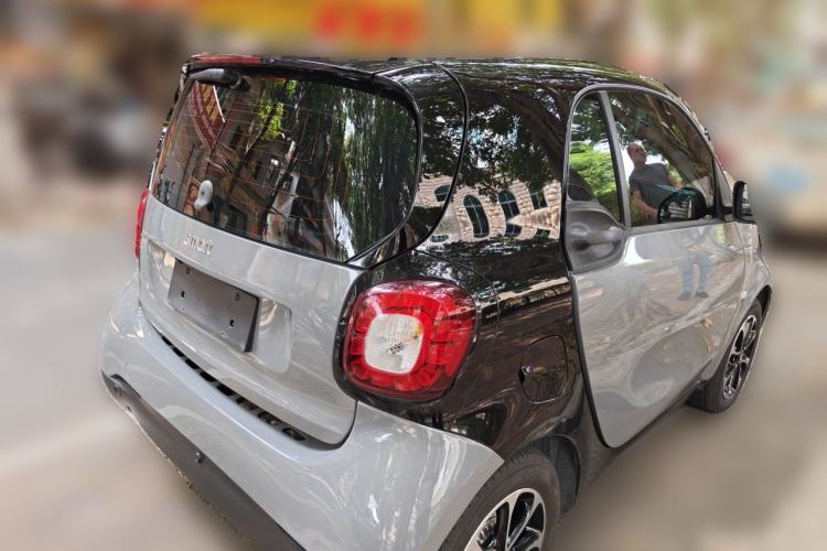 Used smart fortwo 2015 1.0L 52 kW Hardtop Passion Edition Rear Right 45 Deg