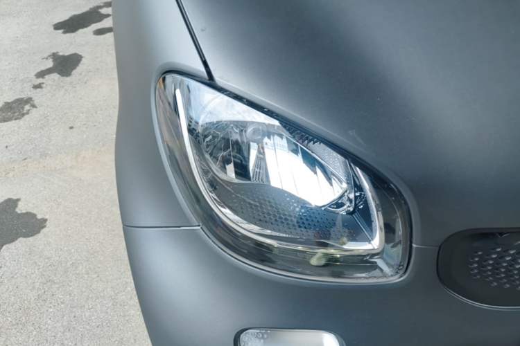 Used smart fortwo 2015 1.0L 52 kW hardtop Dynamic version Right Front Headlight