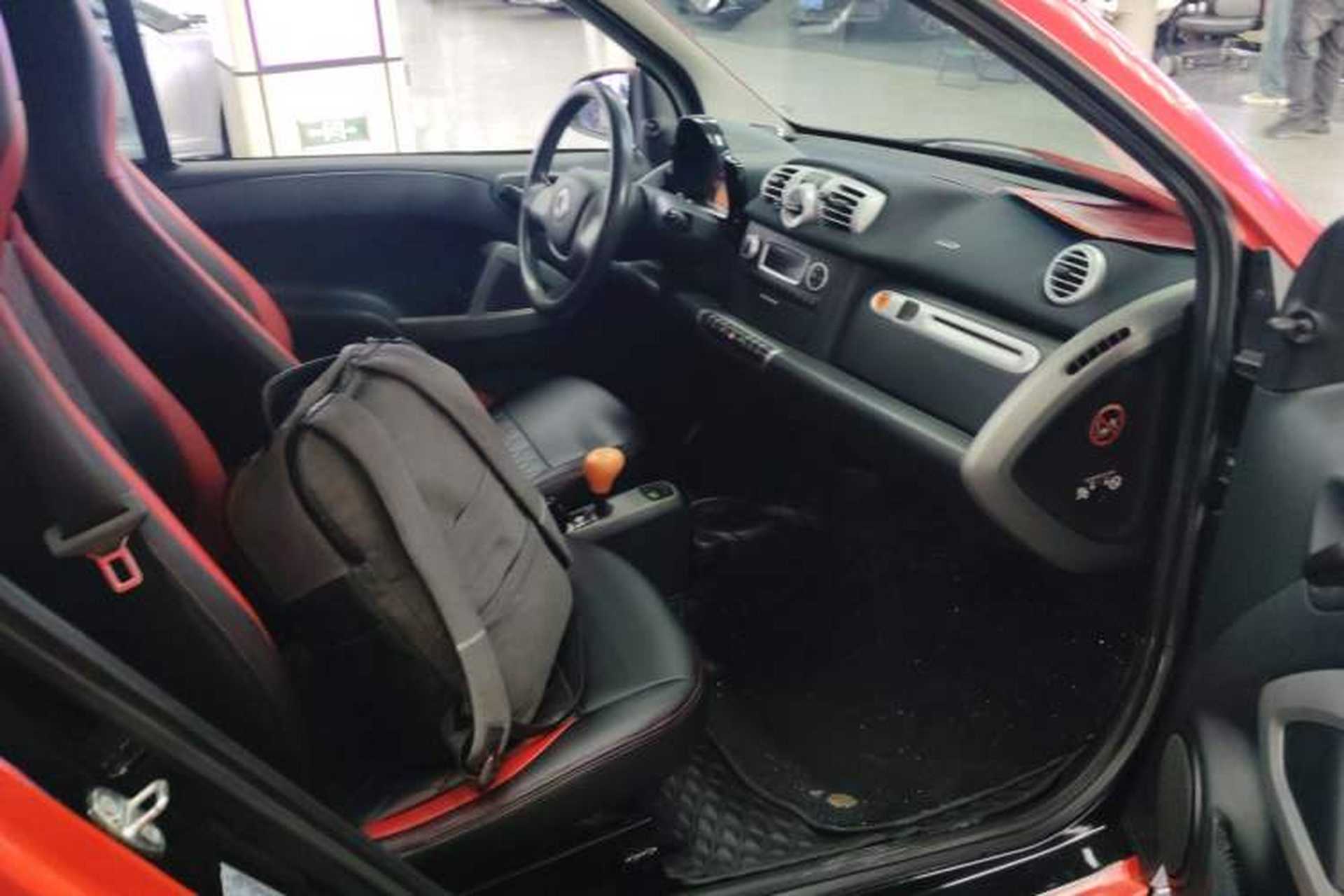 Used smart fortwo 2015 1.0 MHD New Year Special Edition Right Front Seat