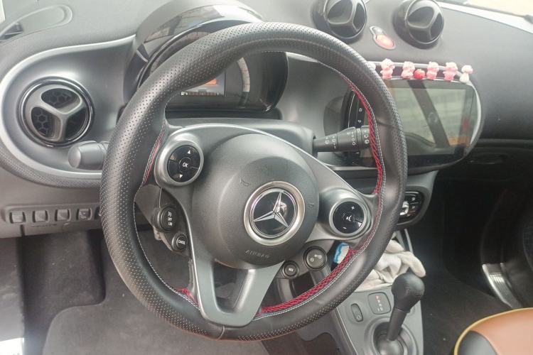 Used smart fortwo 2015 1.0L 52 kW Hardtop Passion Edition Steering Wheel