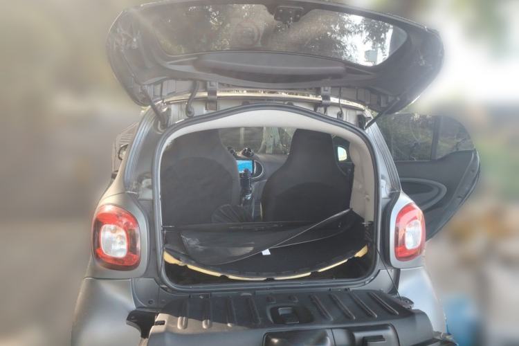 Used smart fortwo 2015 1.0L 52 kW Hardtop Passion Edition Trunk