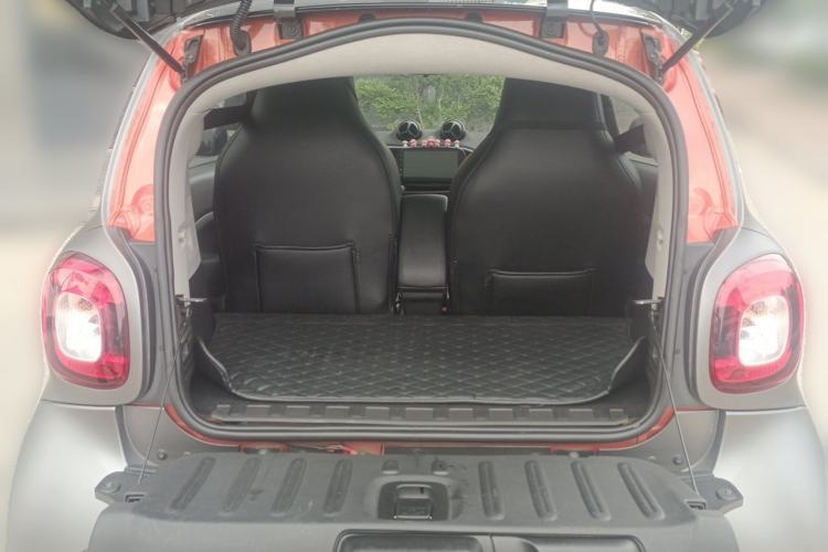 Used smart fortwo 2015 1.0L 52 kW Hardtop Passion Edition Trunk