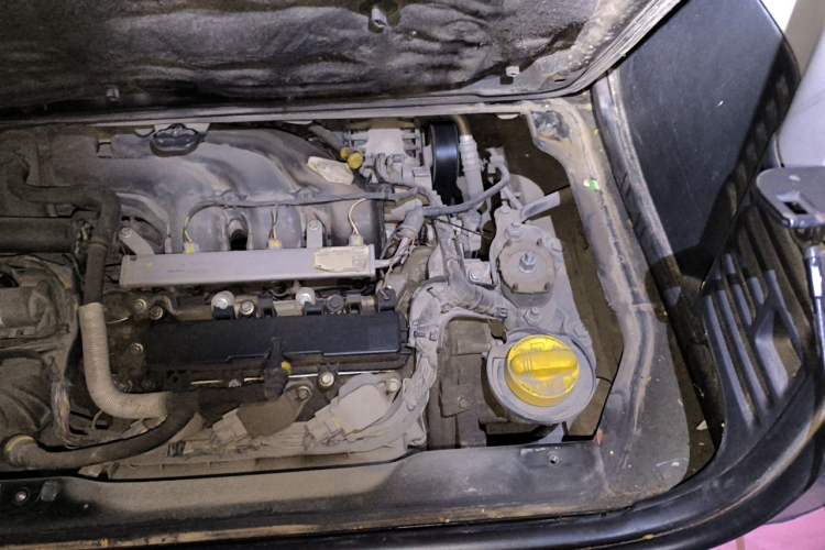 Used smart fortwo 2015 1.0L 52 kW Hardtop Passion Edition Engine Bay Left