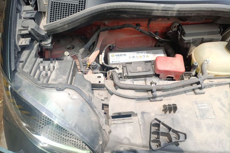 Used smart fortwo 2015 1.0L 52 kW Hardtop Passion Edition Engine Bay Right