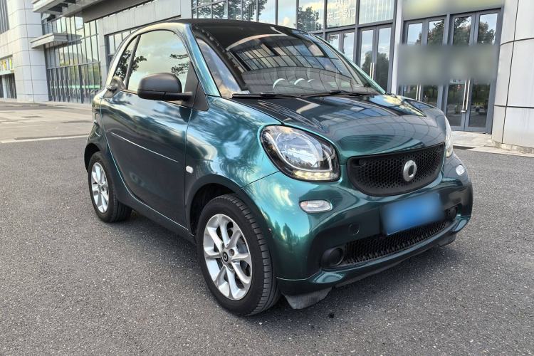 Used smart fortwo 2015 1.0L 52 kW hardtop Dynamic version Exterior 2