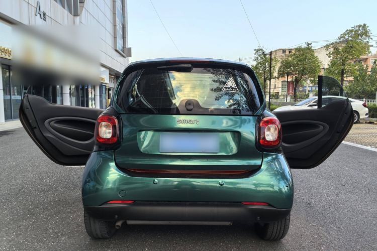 Used smart fortwo 2015 1.0L 52 kW hardtop Dynamic version Exterior 5