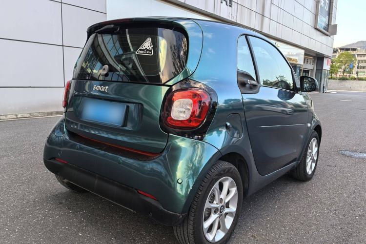 Used smart fortwo 2015 1.0L 52 kW hardtop Dynamic version Exterior 6