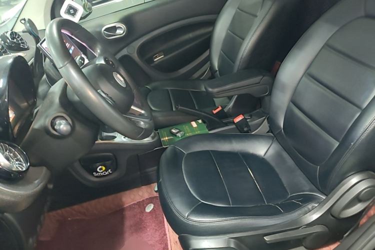 Used smart fortwo 2015 1.0L 52 kW Hardtop Passion Edition Left Front Seat