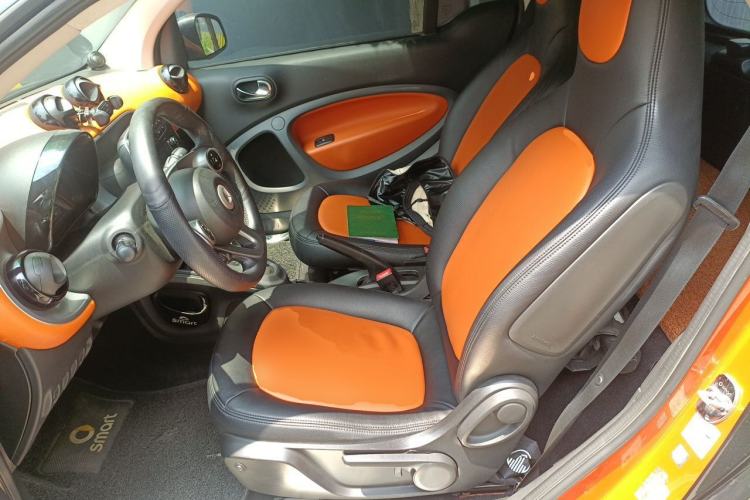 Used smart fortwo 2015 1.0L 52 kW Hardtop Passion Edition Left Front Seat