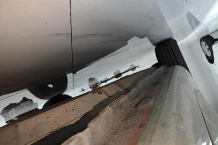 Used smart fortwo 2015 1.0L 52 kW Hardtop Passion Edition Right Side Sill
