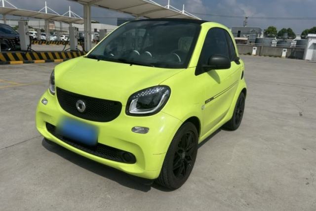 Ojetý smart fortwo 2015 1.0L 52 kW hardtop Dynamic version