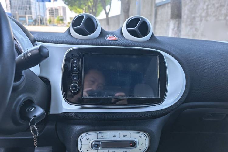 Used smart fortwo 2015 1.0L 52 kW Hardtop Passion Edition Audio And AC Panel