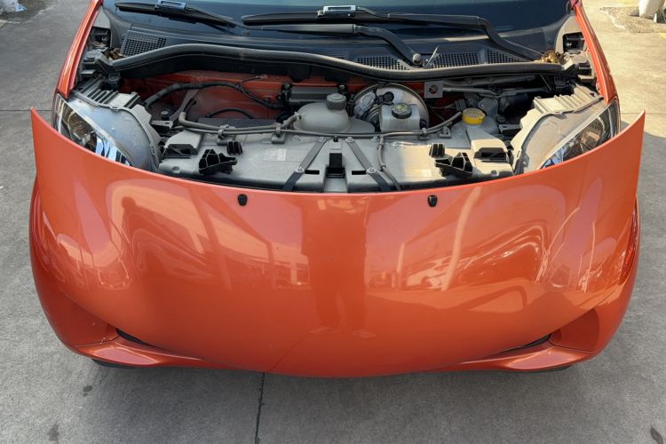 Used smart fortwo 2015 1.0L 52 kW hardtop Dynamic version Engine Bay