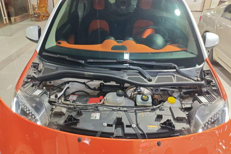 Used smart fortwo 2015 1.0L 52 kW Hardtop Passion Edition Engine Bay