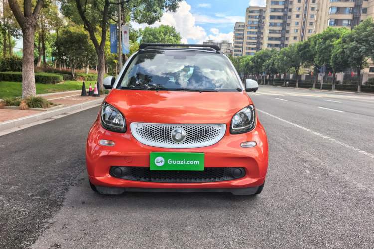 Used smart fortwo 2015 1.0L 52 kW Hardtop Passion Edition Exterior 1