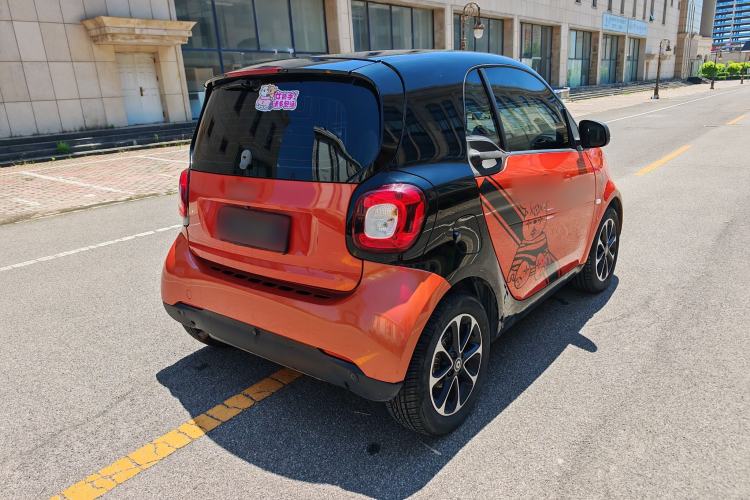 Used smart fortwo 2015 1.0L 52 kW Hardtop Passion Edition Exterior 4