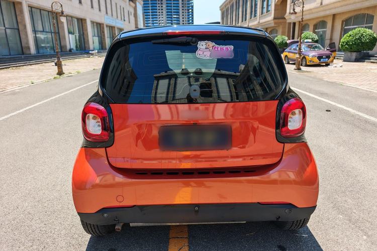 Used smart fortwo 2015 1.0L 52 kW Hardtop Passion Edition Exterior 5